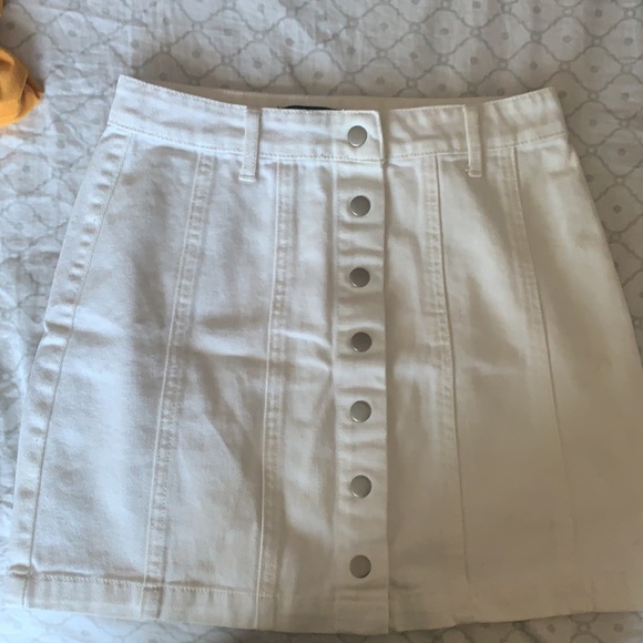 Bundle of two mini skirts - Picture 4 of 5